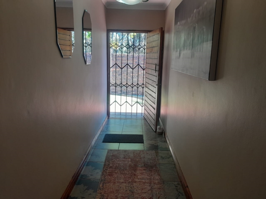 4 Bedroom Property for Sale in Safari Gardens North West